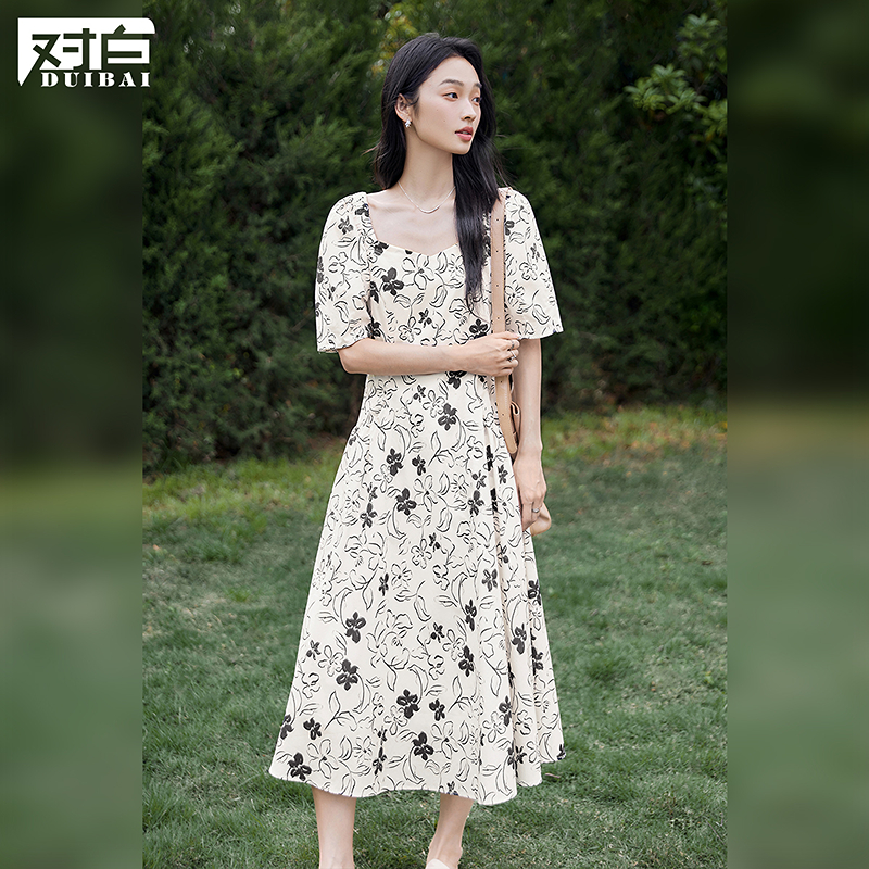 D01对白复古桃心领印花连衣裙女小众度假碎花裙FDQ113