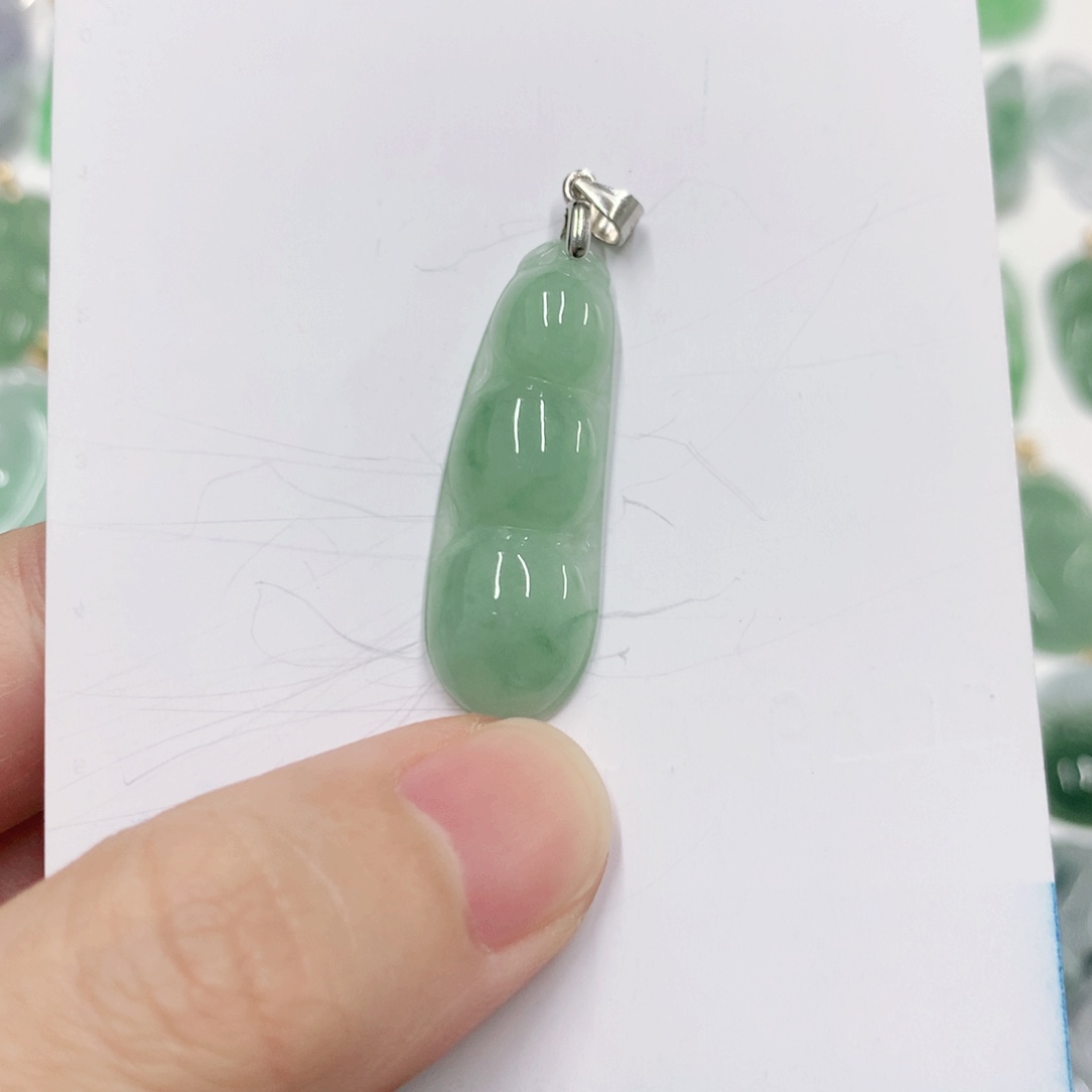 翡翠颈饰未镶嵌1212121212