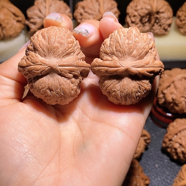 文玩核桃把件42全品元宝