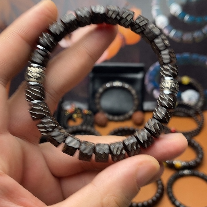 ￥***￥椰蒂手串97龙鳞吞金兽上上签