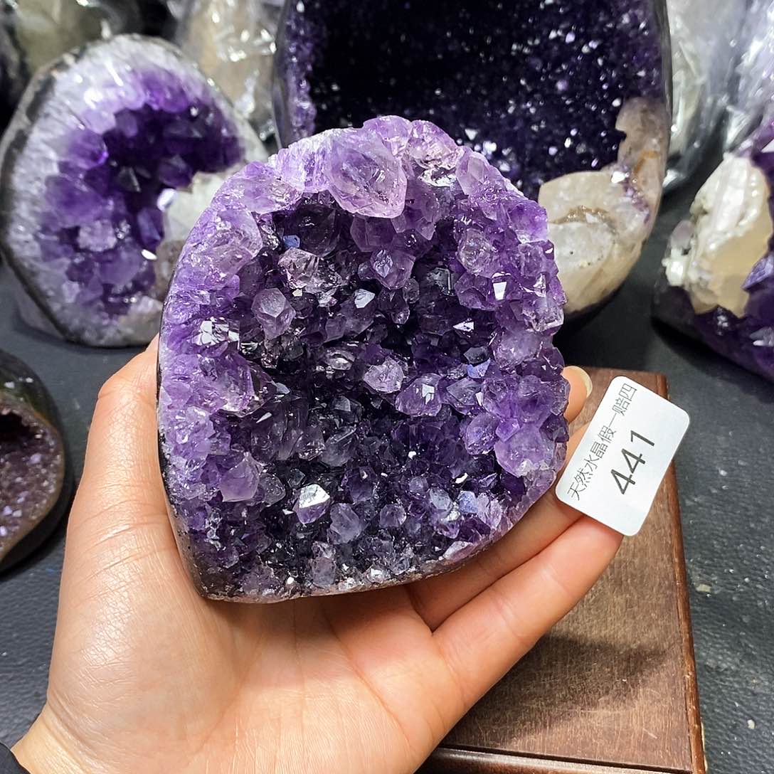 水晶大型摆件（非配饰）未镶嵌