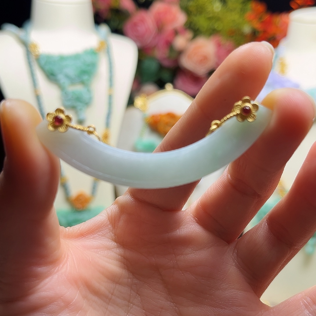 翡翠颈饰银S925镀金镶嵌