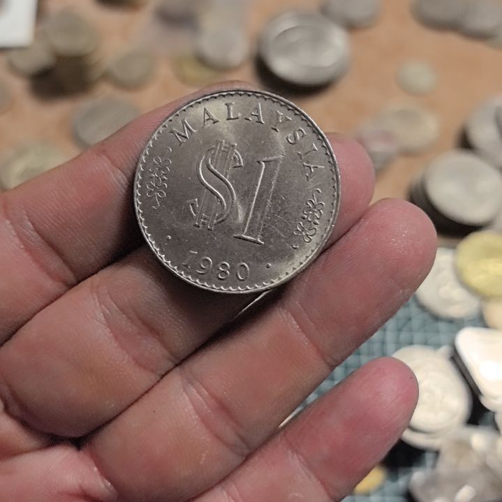 邓***聪普通金属币流通品相硬币