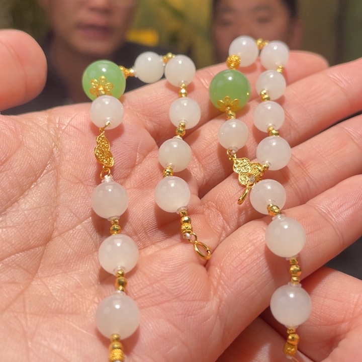 和田玉未镶嵌颈饰多样性发货，发其一