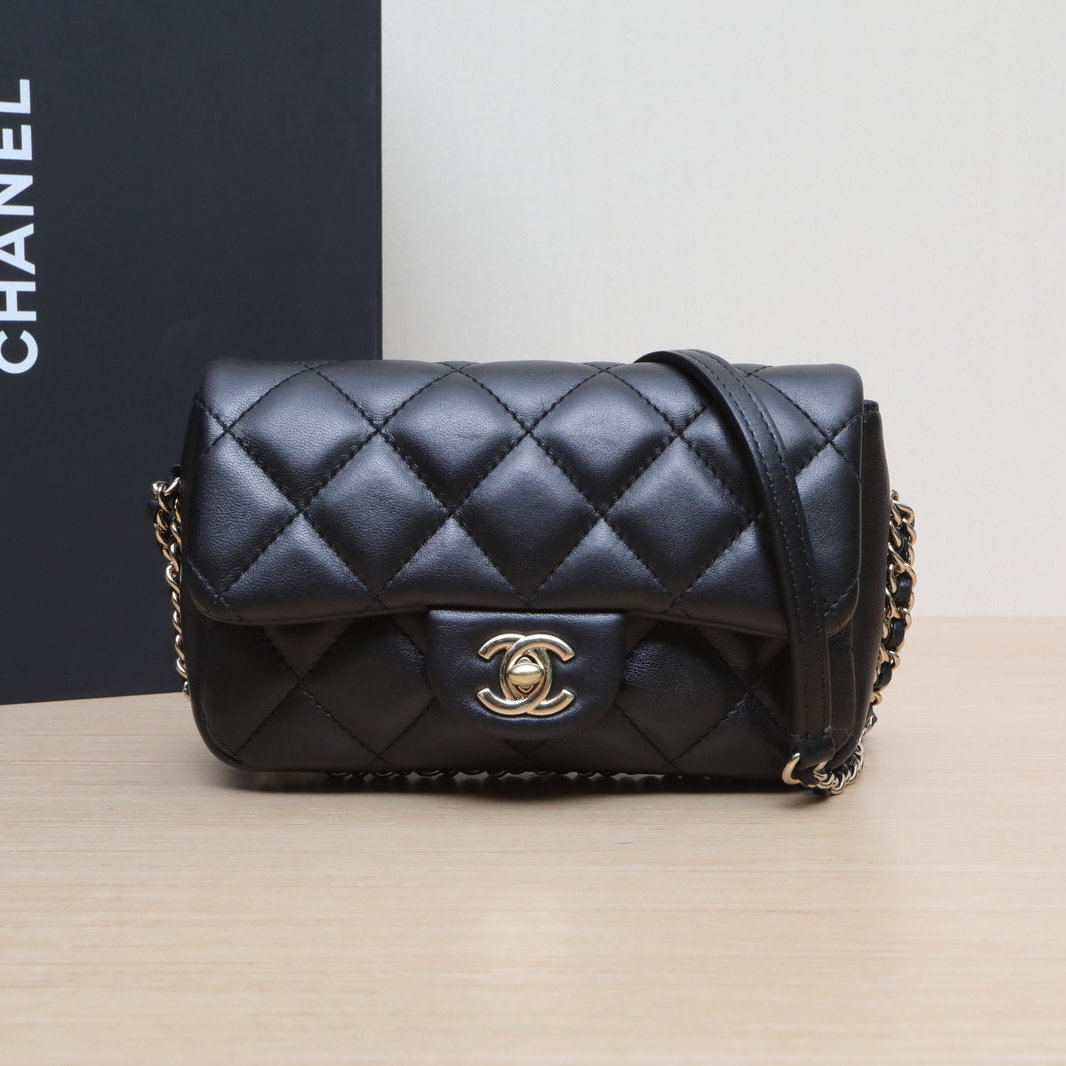 95新 Chanel/香奈儿 【娇】2020春夏 字母珍珠链条包 502325