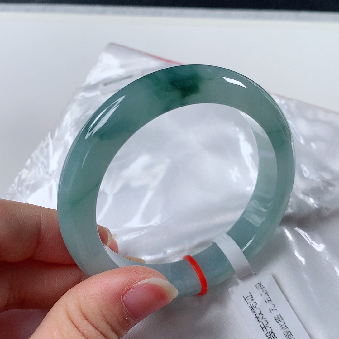 翡翠手镯未镶嵌⑨③