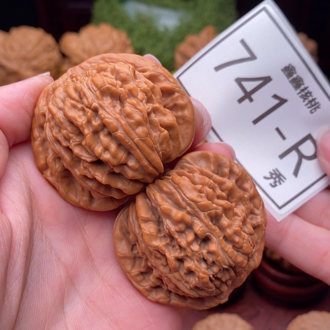 文玩核桃把件汉高楼44