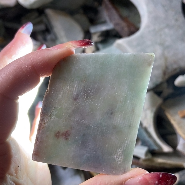 翡翠颈饰未镶嵌天然翡翠