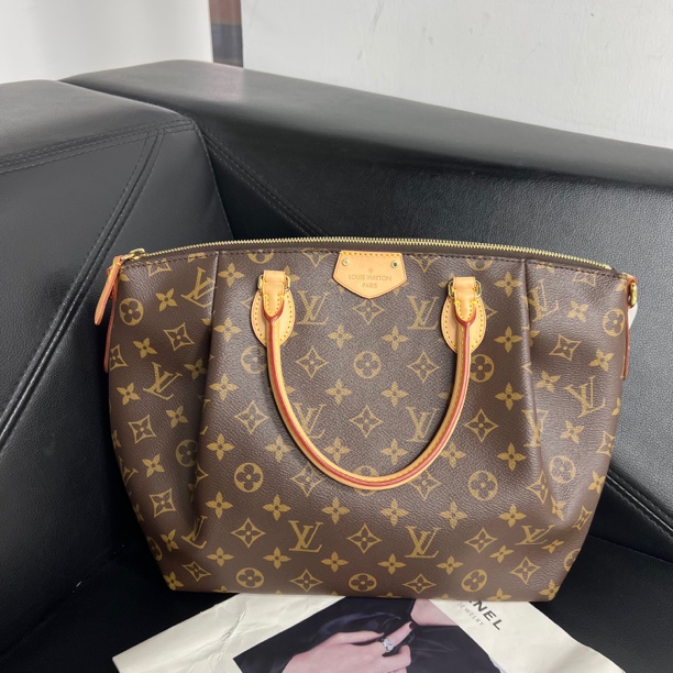95新 LouisVuitton/路易威登 捐金沉珠/饺子包