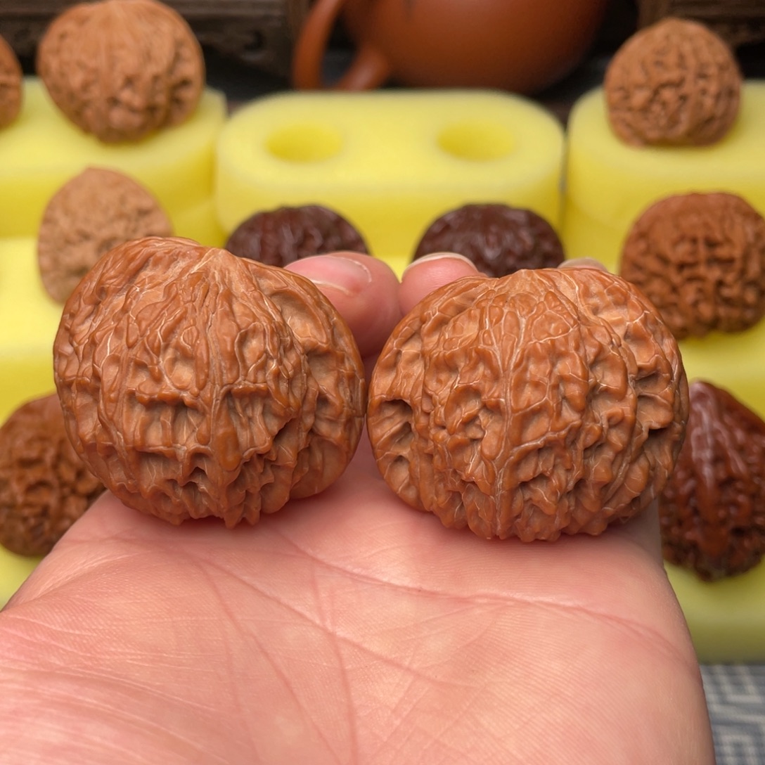 用***1把件文玩核桃44全品蝴蝶磨编号1080