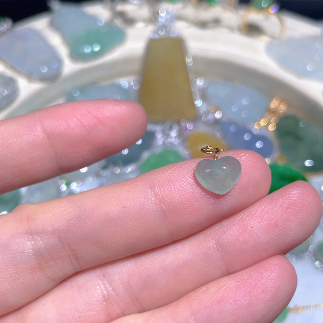 翡翠颈饰18K金镶嵌翡翠