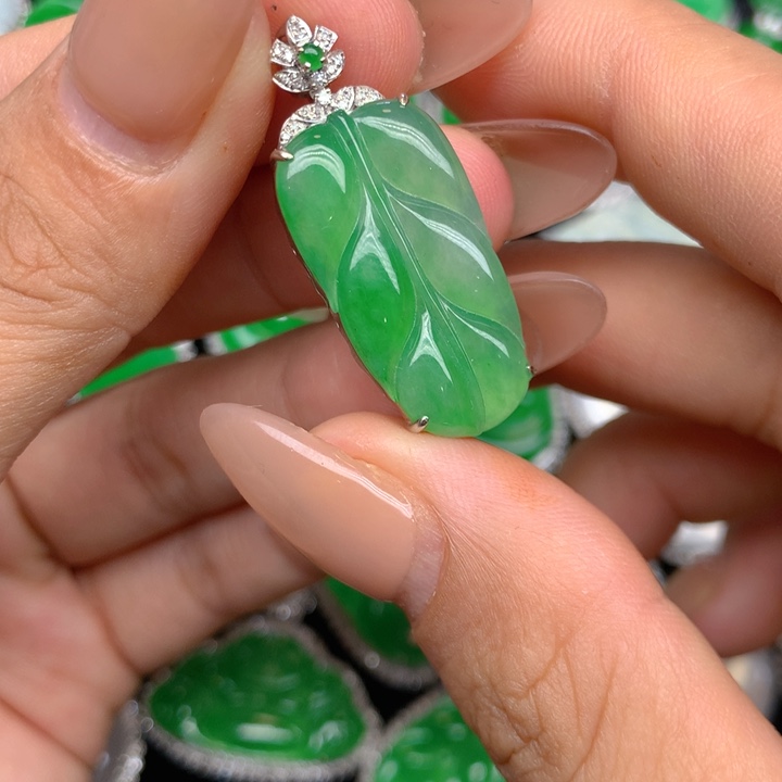 翡翠18K金镶嵌吊坠(不含链)