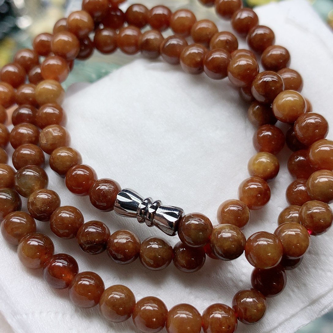 翡翠颈饰未镶嵌手串