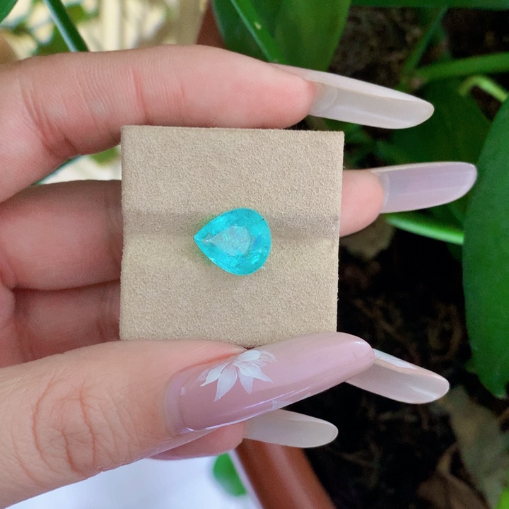 帕拉依巴碧玺珠宝半成品未镶嵌星*花3.88ct配GRA大证