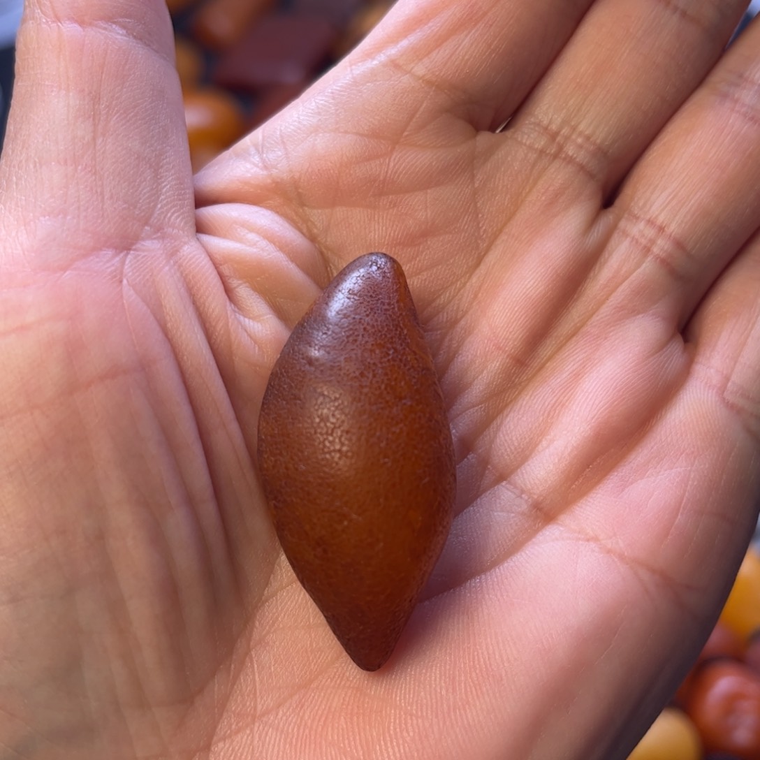 琥珀裸石未镶嵌天然蜜蜡吊坠