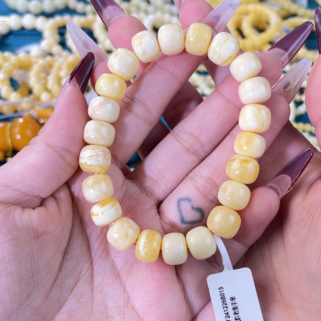 琥珀裸石未镶嵌DY241226B013