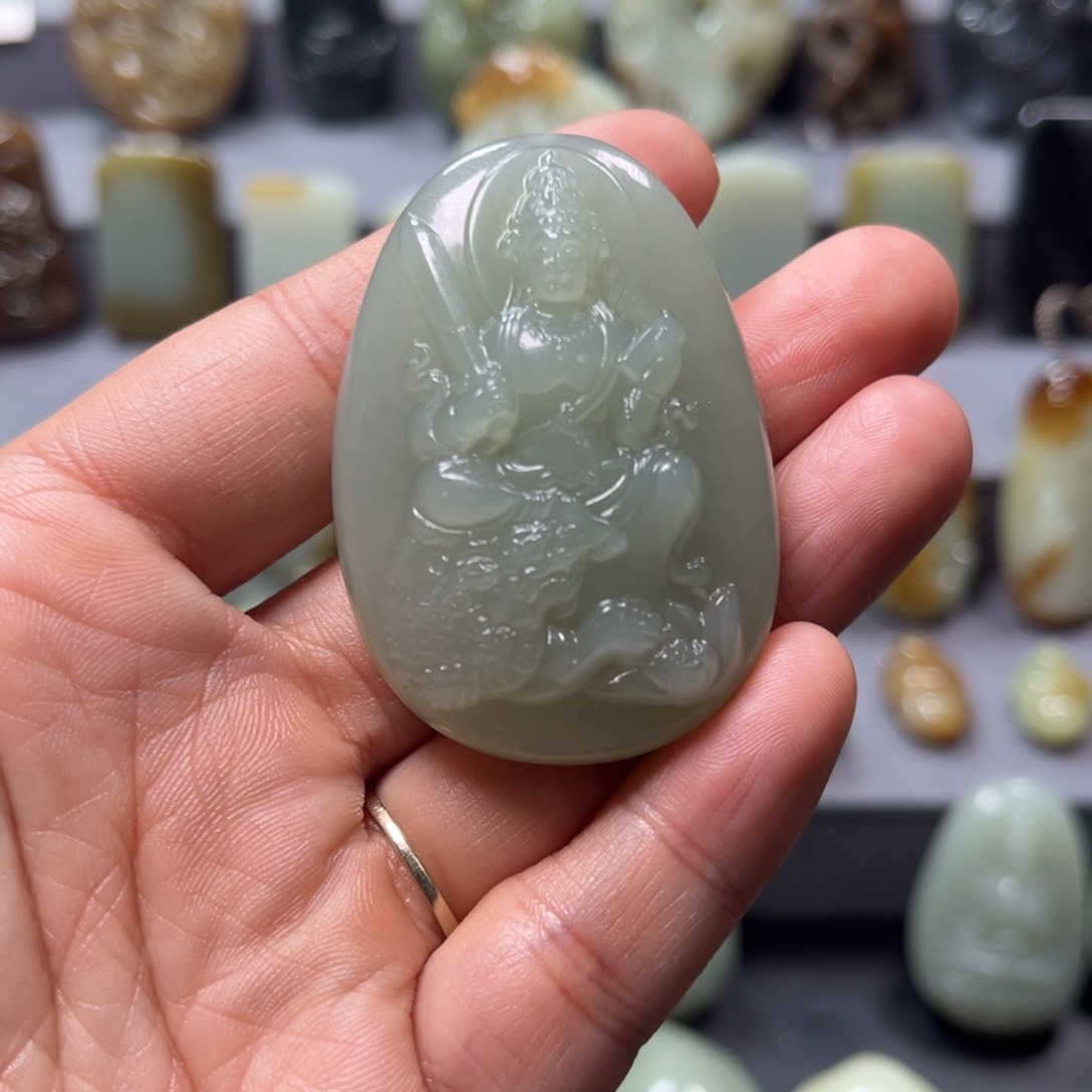 和田玉颈饰未镶嵌