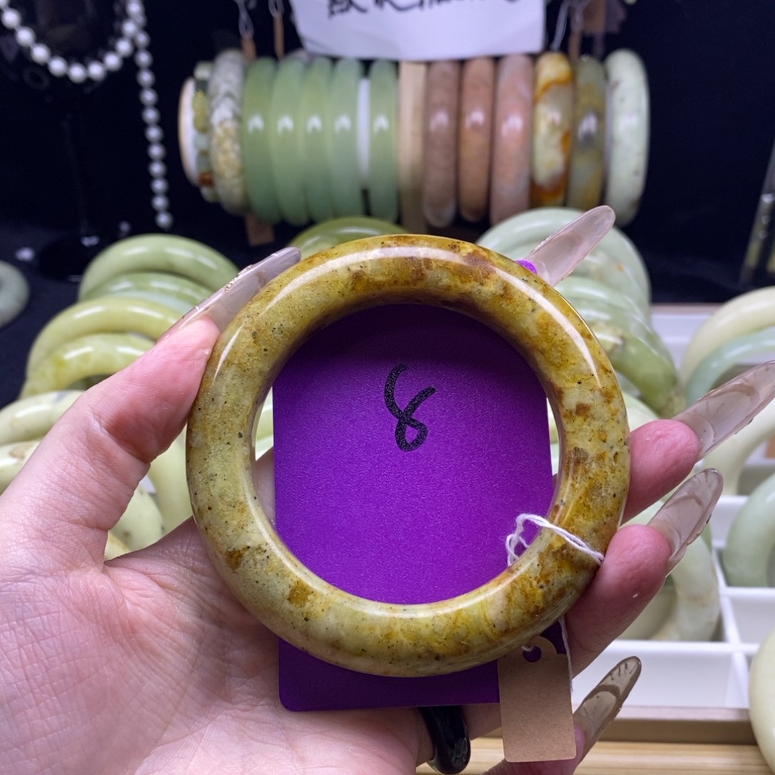 蛇纹石玉未镶嵌手镯57.6