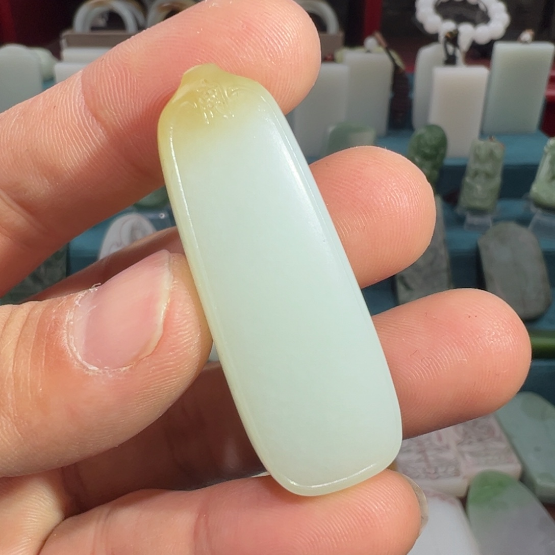 定制和田玉未镶嵌和田玉