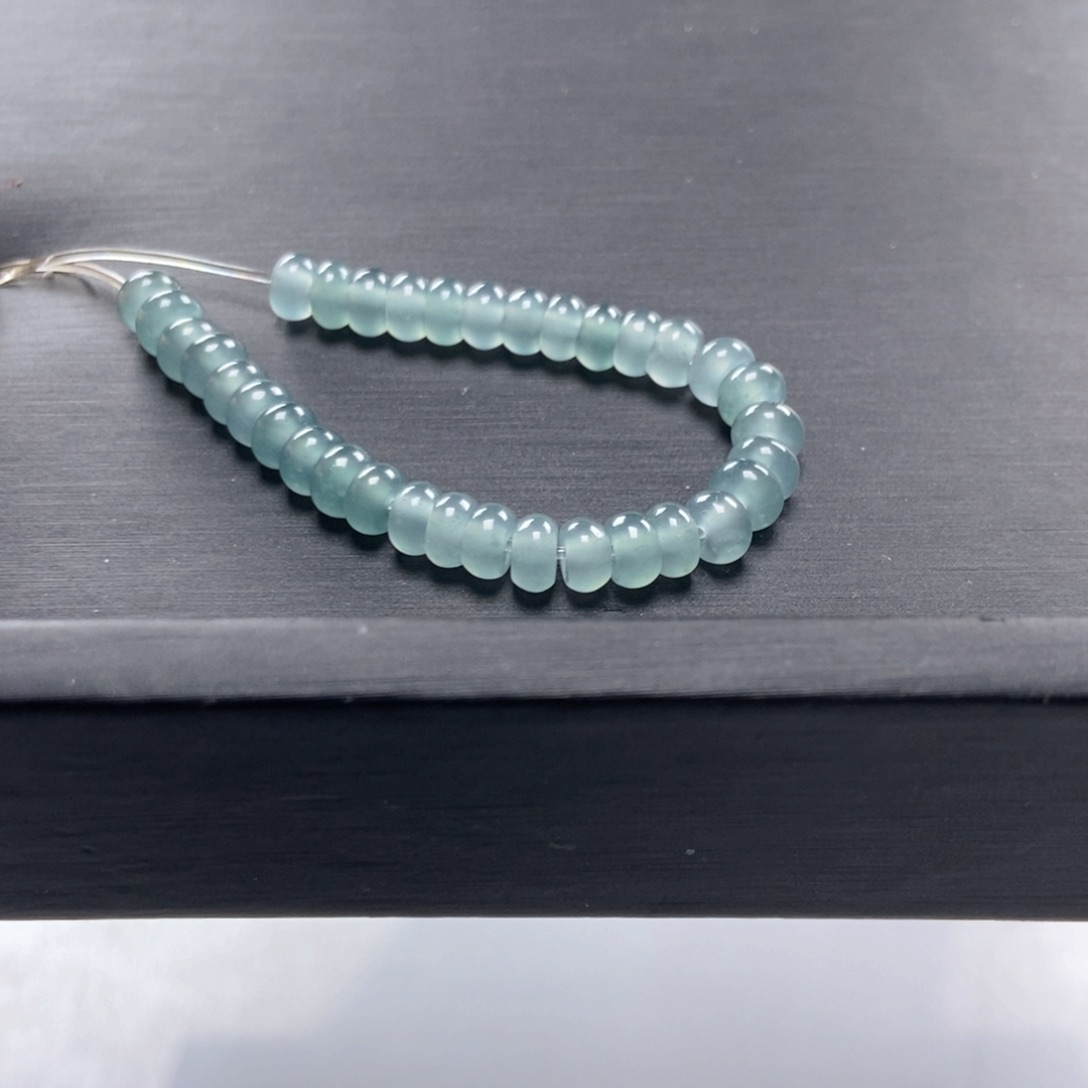 翡翠手串未镶嵌算盘珠55颗