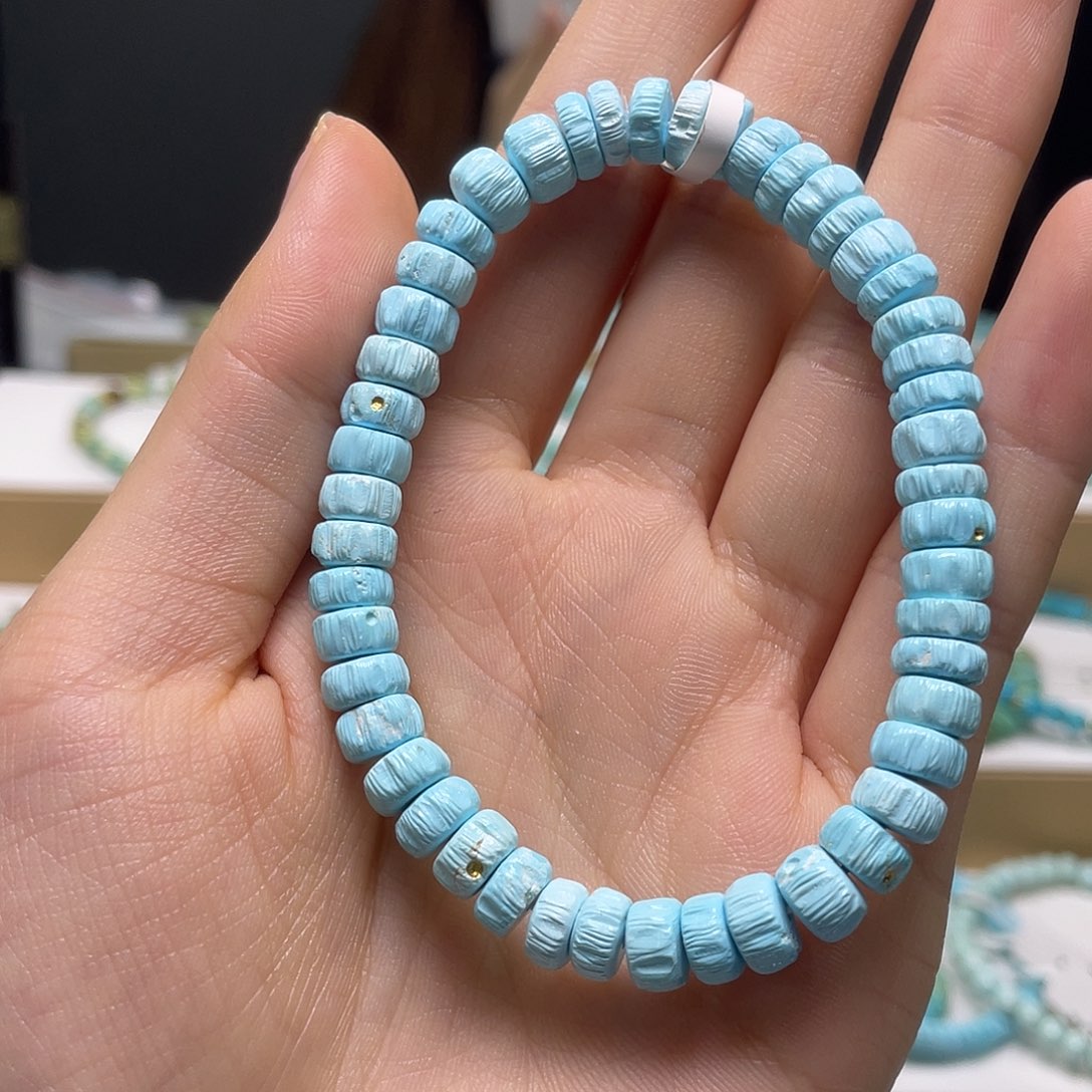 绿松石未镶嵌珠宝奇石9