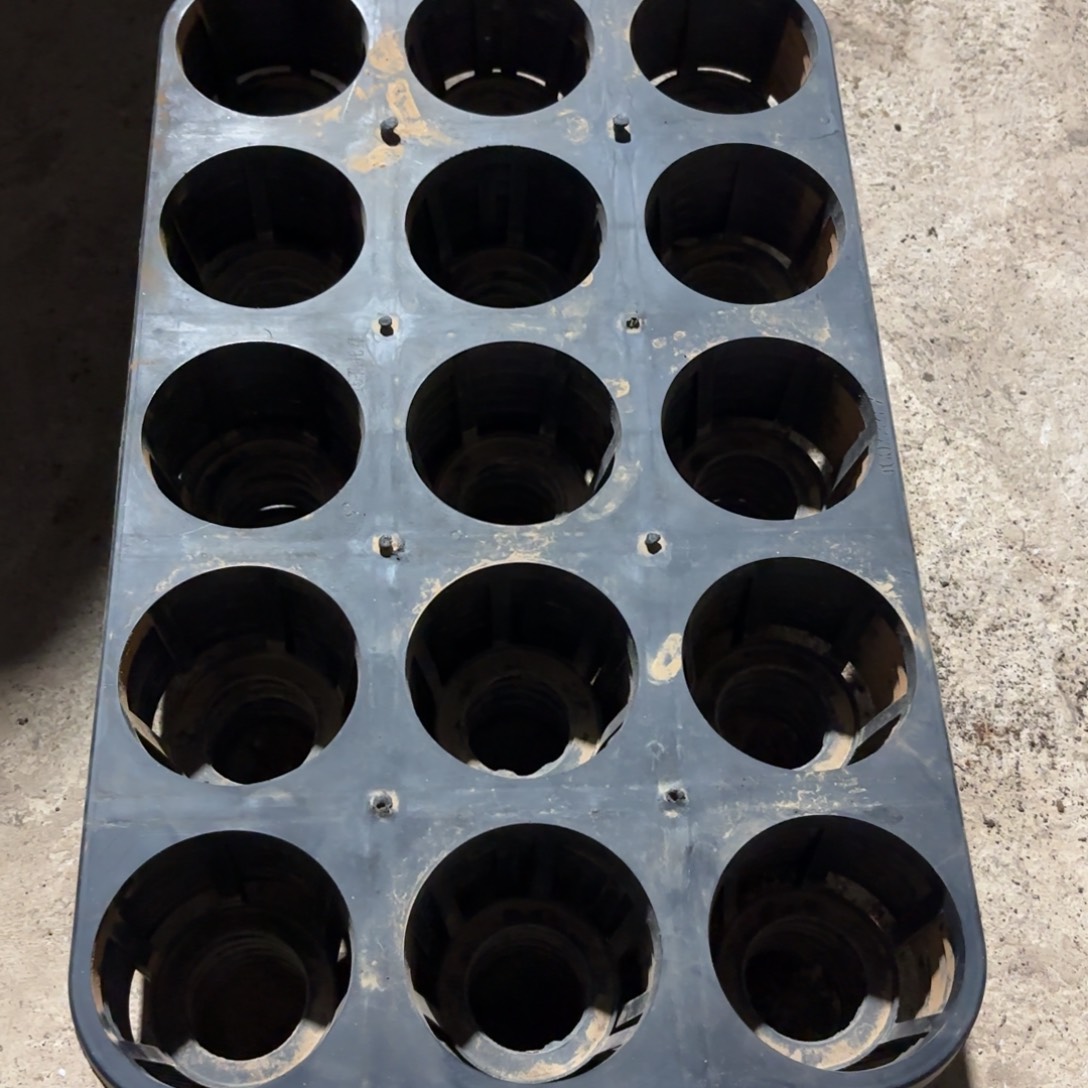 花盆托架7.5公分15孔发8个