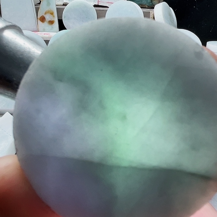 翡翠裸石翡翠手镯心