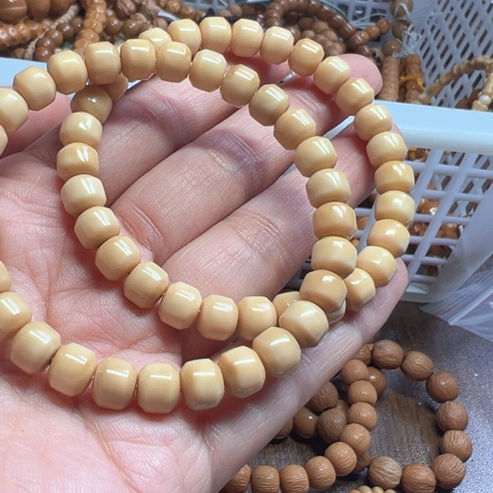 8左右磐石手串单圈福利