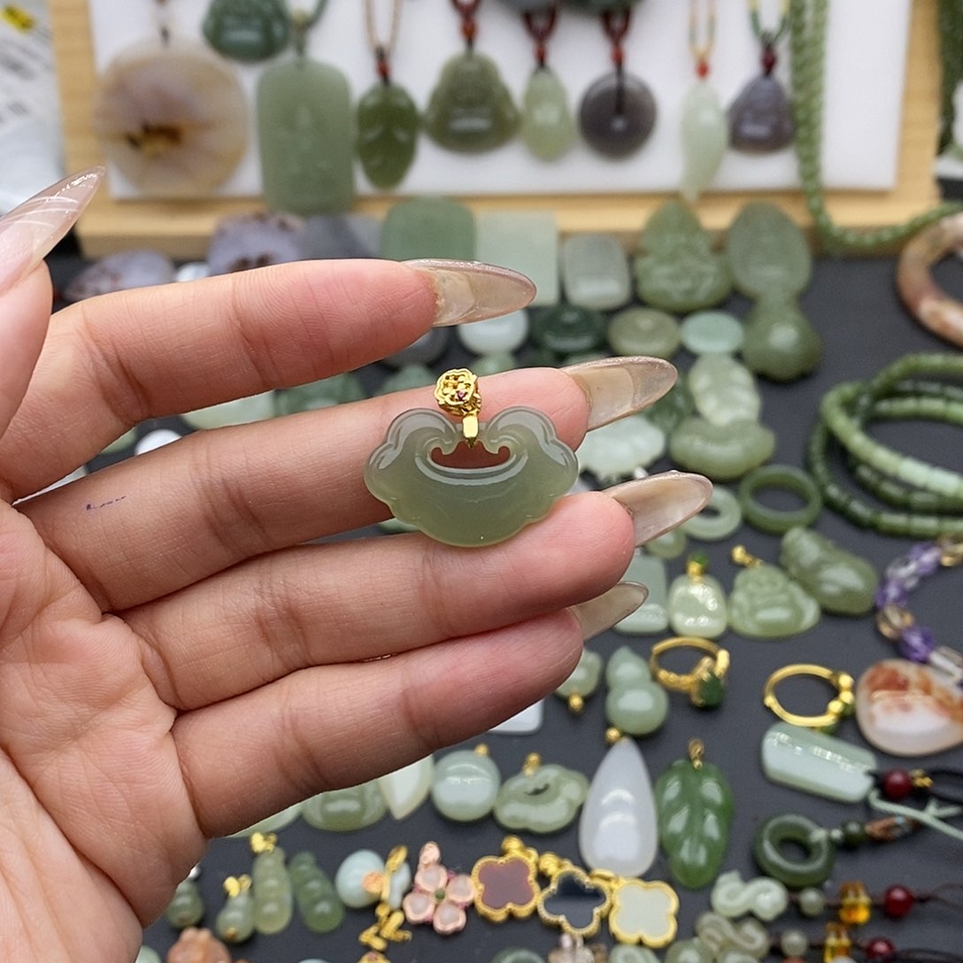 和田玉吊坠(不含链)银S925镶嵌