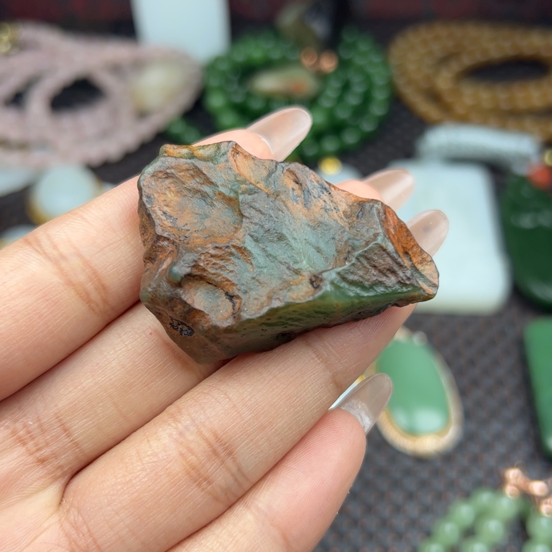 和田玉吊坠未镶嵌