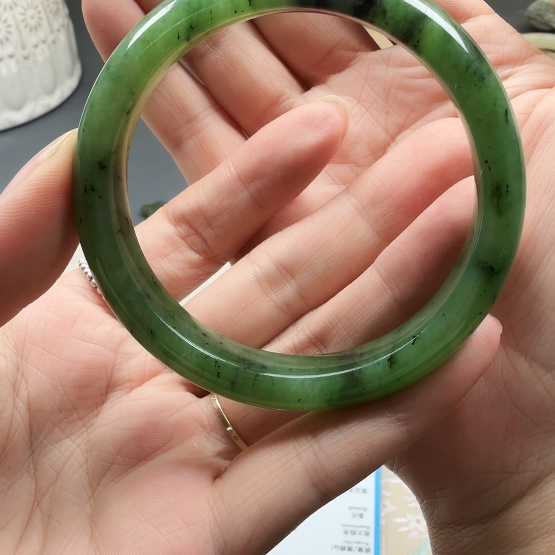 和田玉未镶嵌手镯33