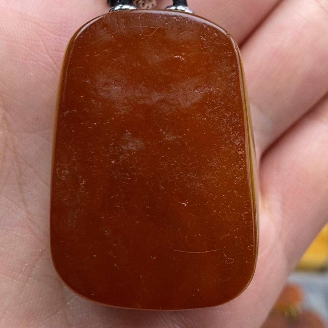 琥珀吊坠(赠链)未镶嵌
