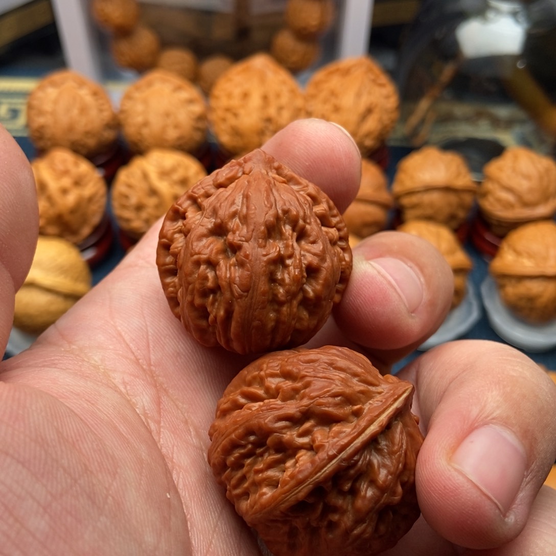 文玩核桃把件宝****活蚁王