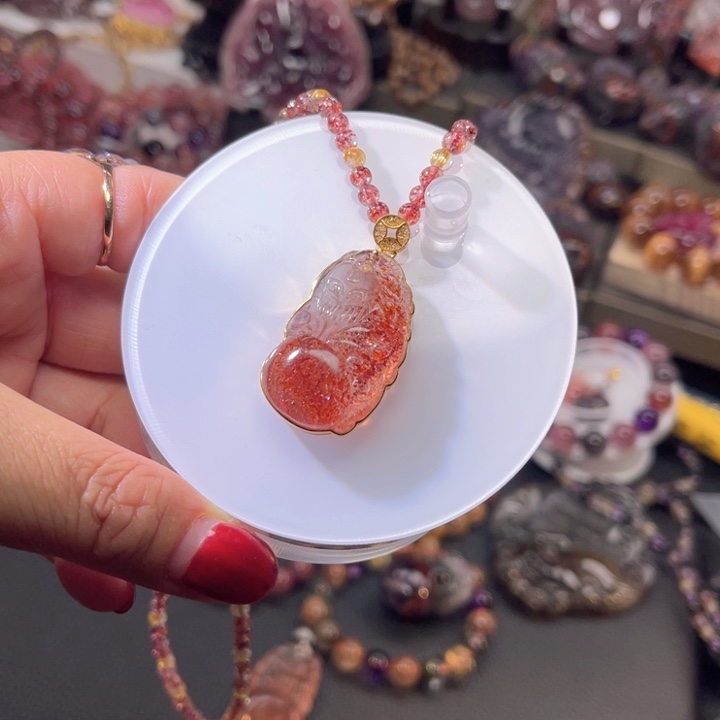 水晶颈饰18K金镶嵌订制