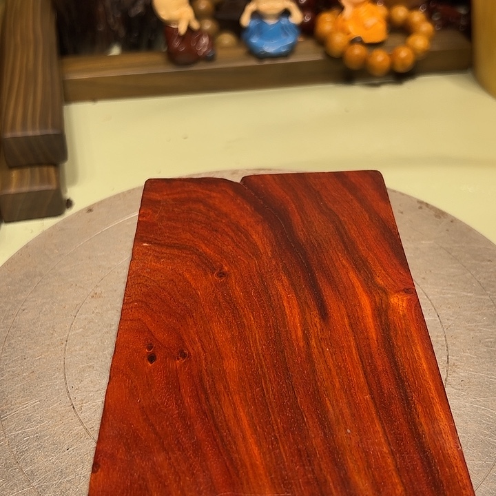 嘎****端景台紫檀木类檀香