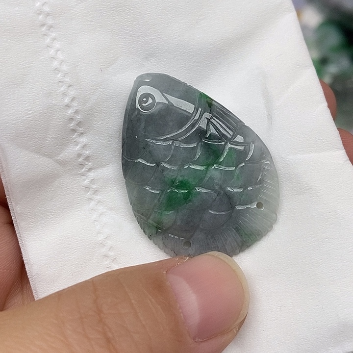 翡翠未镶嵌颈饰04号