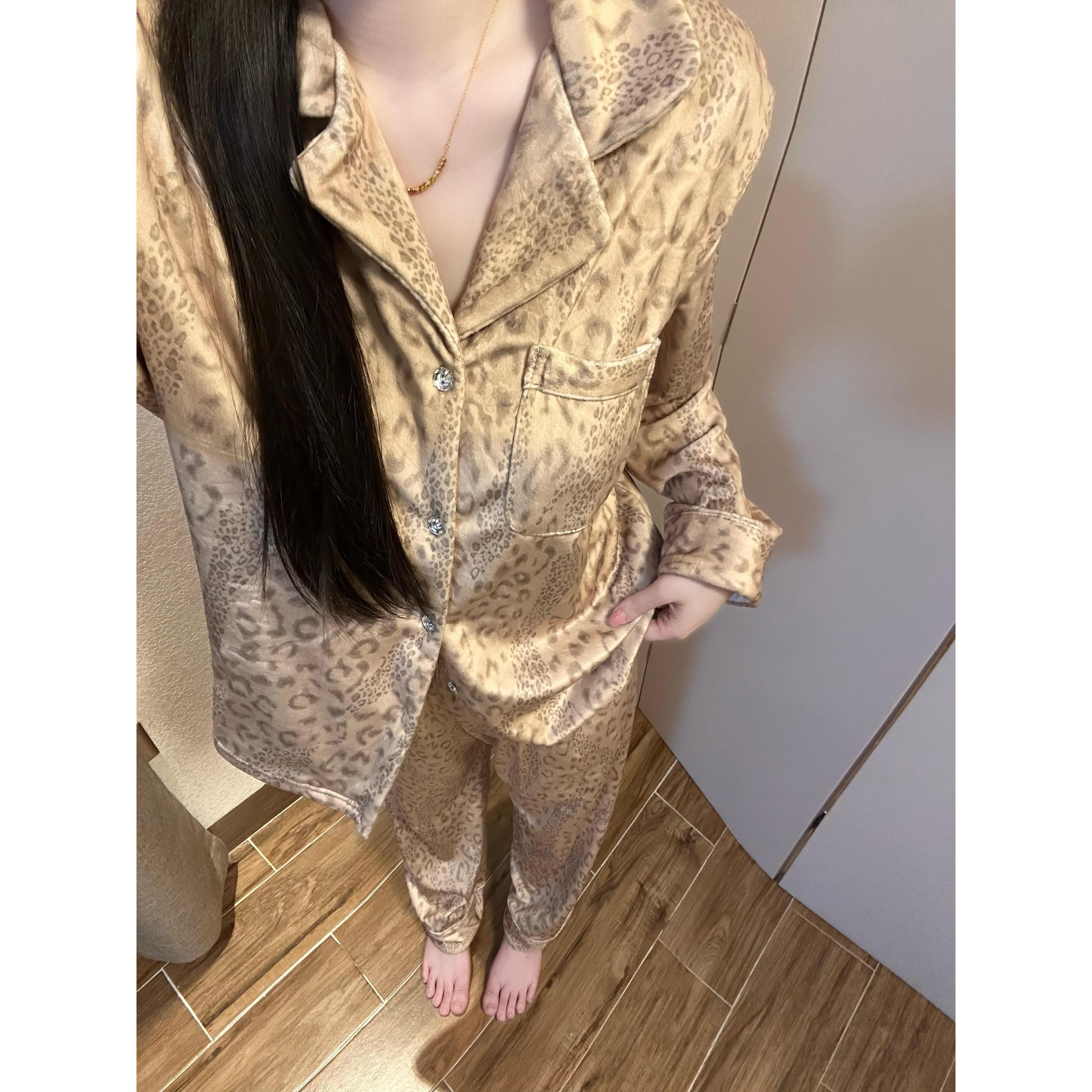 甜美轻奢豹纹海岛绒睡衣女春秋新款加绒加厚保暖家居服套装可外穿