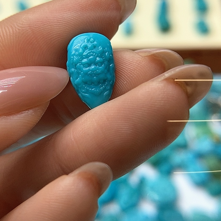 绿松石颈饰未镶嵌