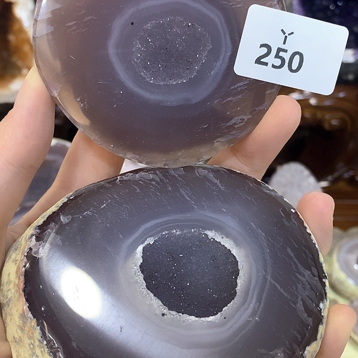 未镶嵌水晶大型摆件（非配饰）