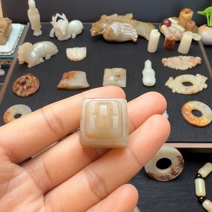 和田玉挂件未镶嵌