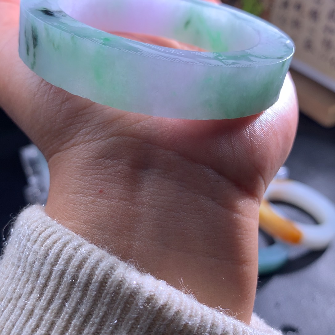 定制翡翠翡翠手镯未镶嵌玩*?