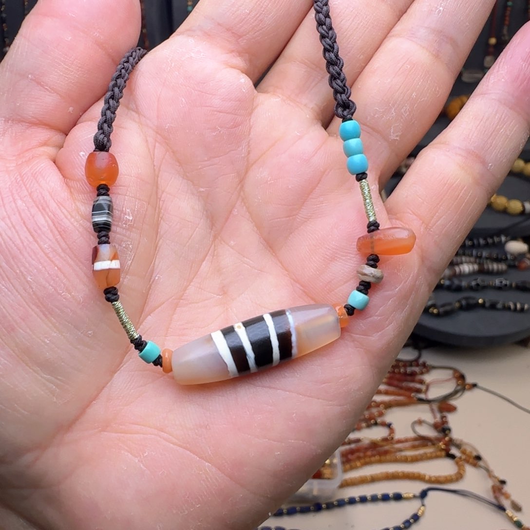 玛瑙/玉髓颈饰未镶嵌