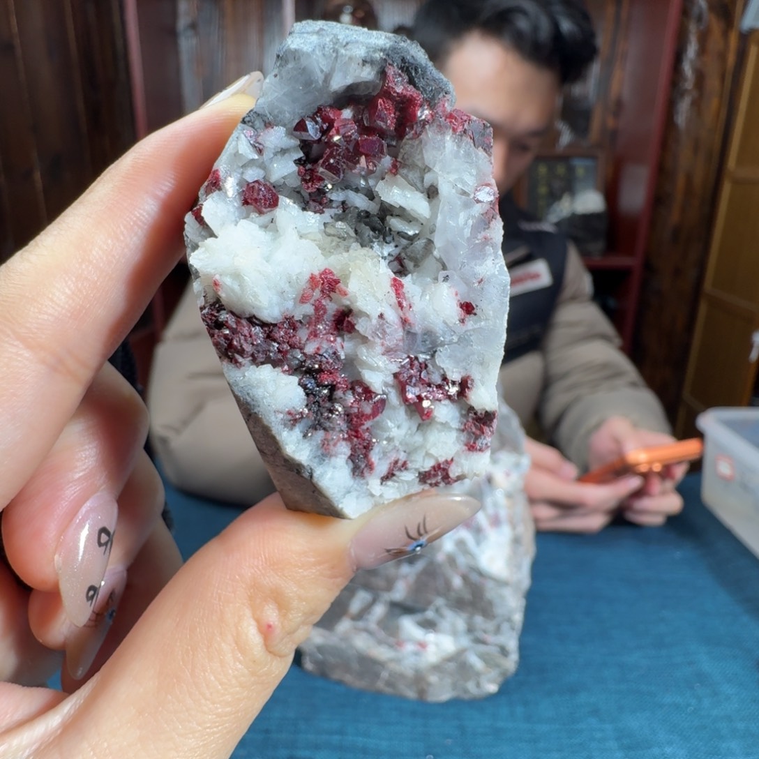 小***莹天然辰砂天然朱砂