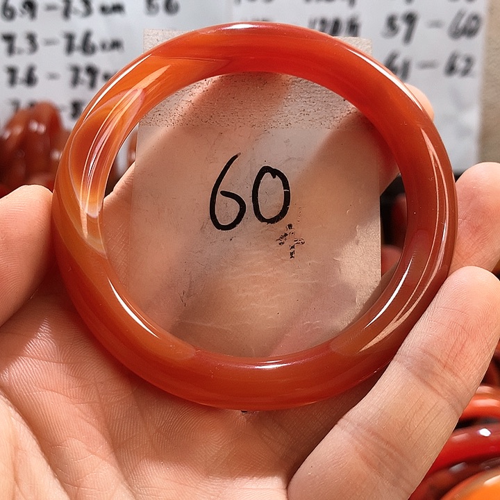 玛瑙/玉髓手镯未镶嵌