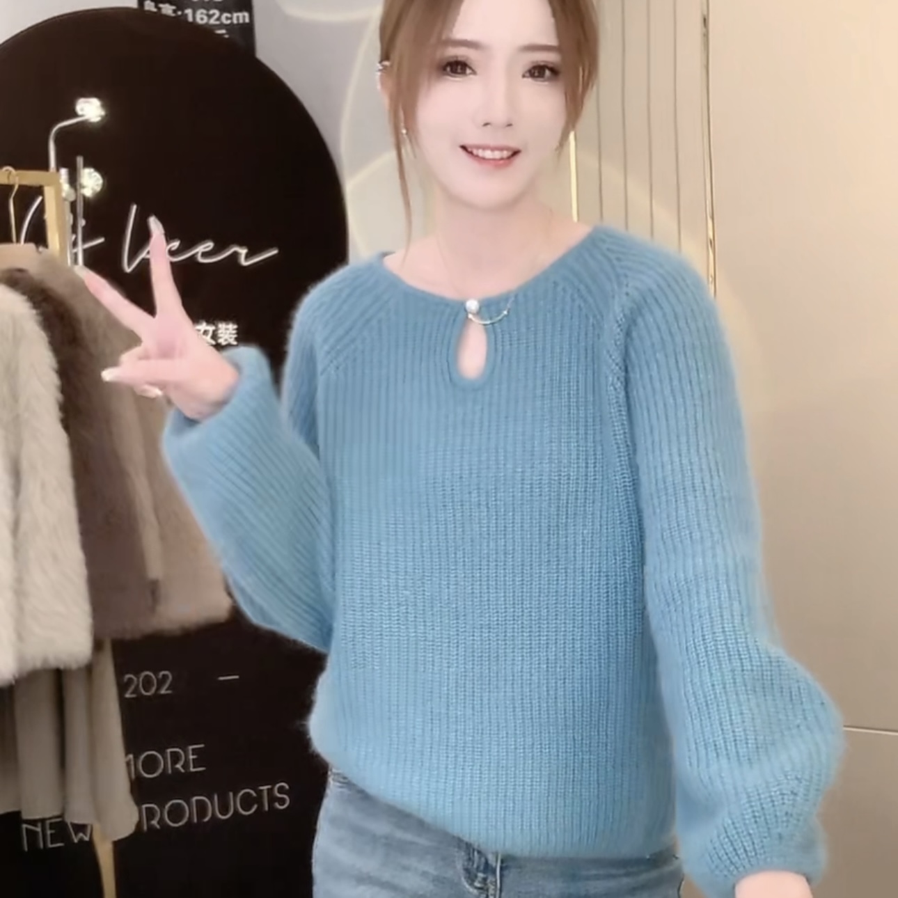 【绮可儿】秋冬新款韩版时尚高级感显瘦复古宽松慵懒圆领毛衣女