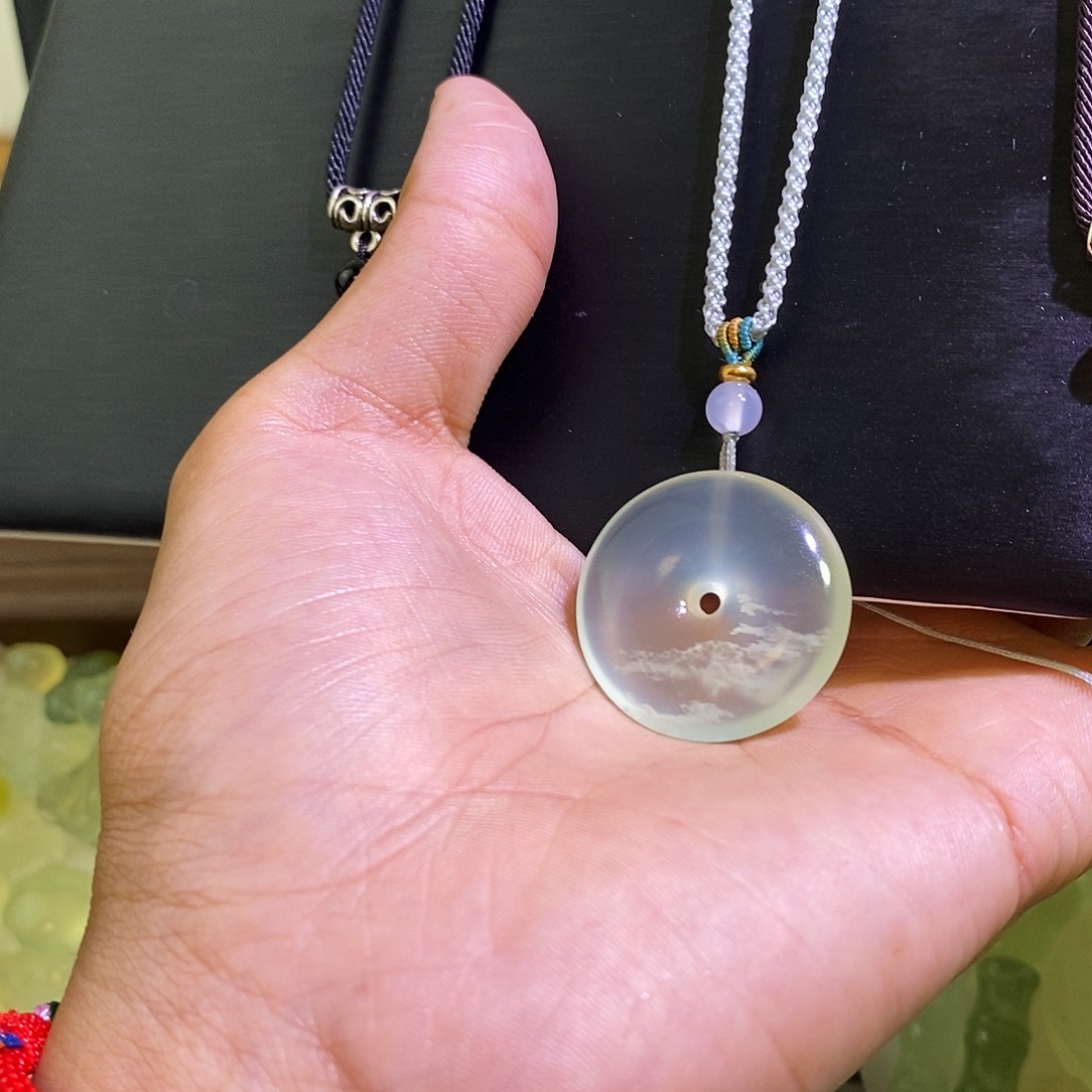 蛇纹石玉未镶嵌颈饰我***?