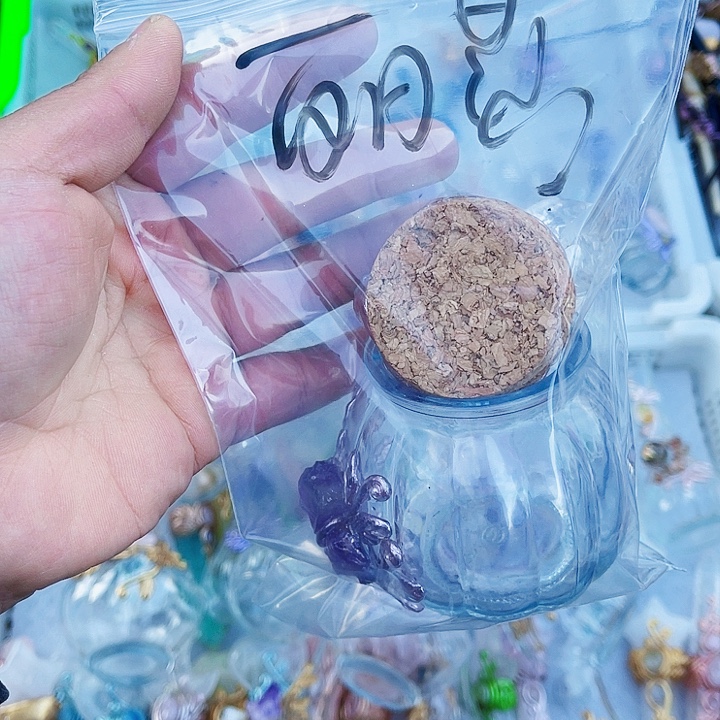 丽***莎未镶嵌紫晶摆件水晶