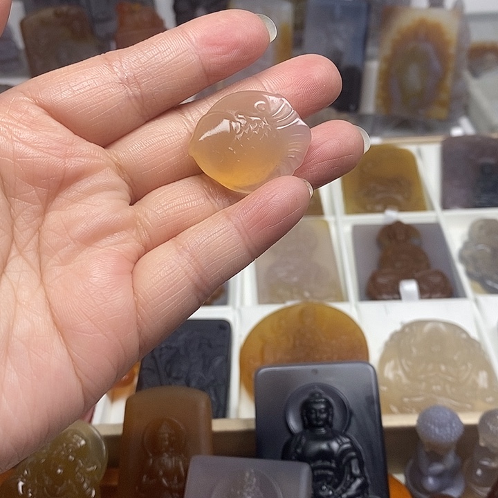 玛瑙/玉髓未镶嵌颈饰
