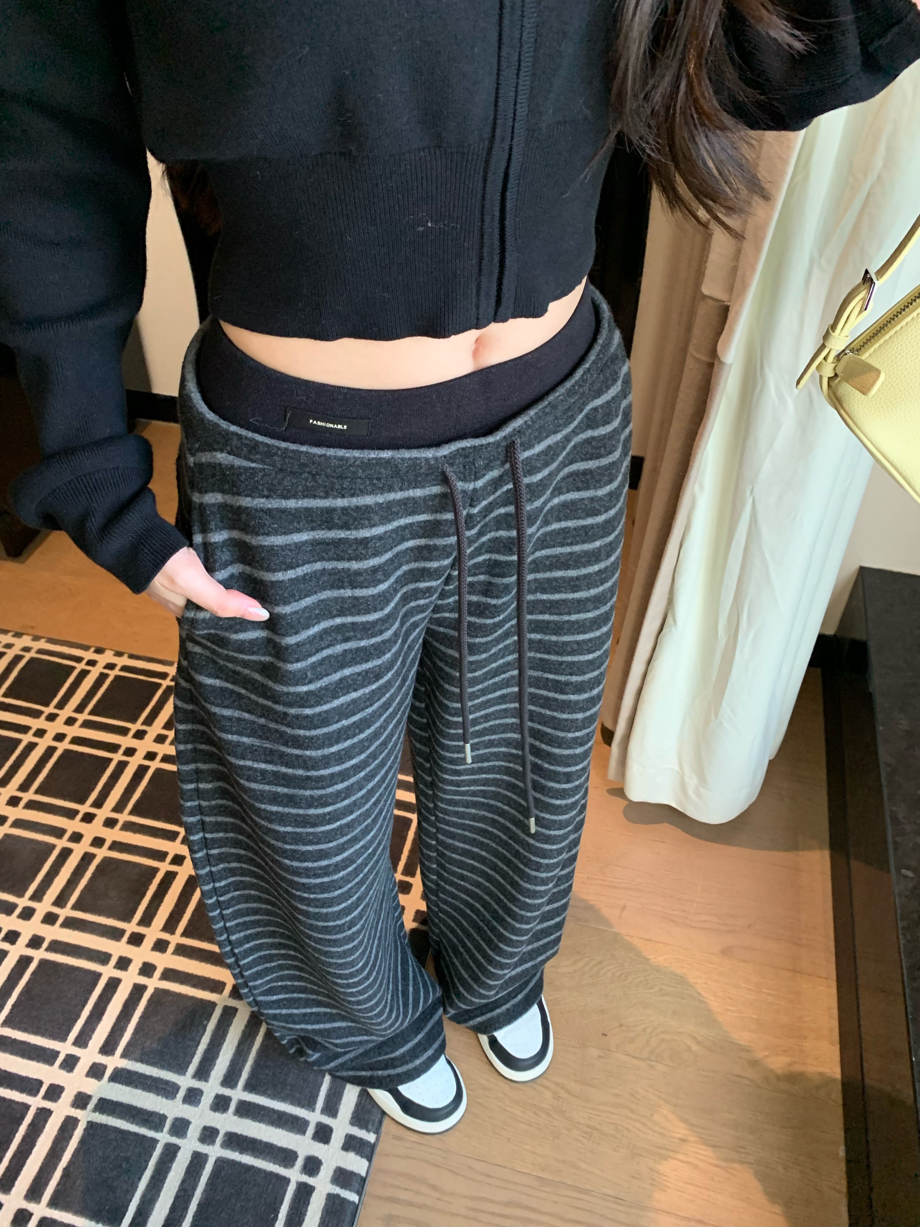 番茄妹妹Tomatosister冬季慵懒风基础抽绳加厚毛呢直筒宽松长裤女