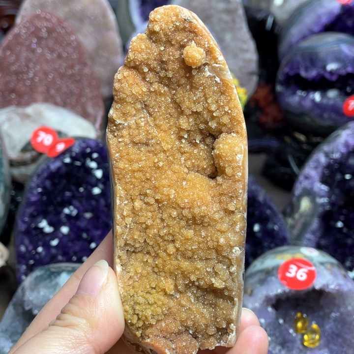 水晶摆件未镶嵌捡漏